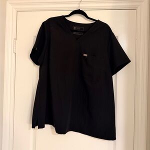 FIGS Women’s Black Catarina Scrub Top Size 3XL